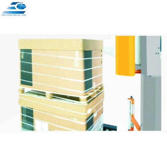 MÁY QUẤN MÀNG PALLET BÀN XOAY TỰ ĐỘNG TRÊN BĂNG TẢI 